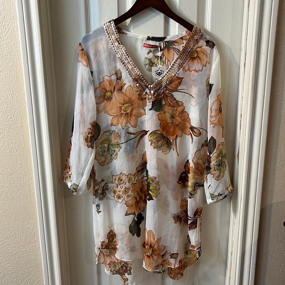 NWT MAKI COVER UP SIZE M/L